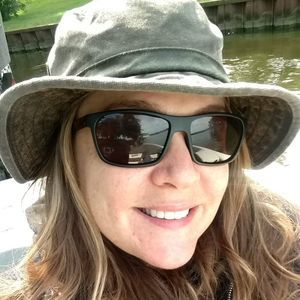 Meet your Posher, Tonia